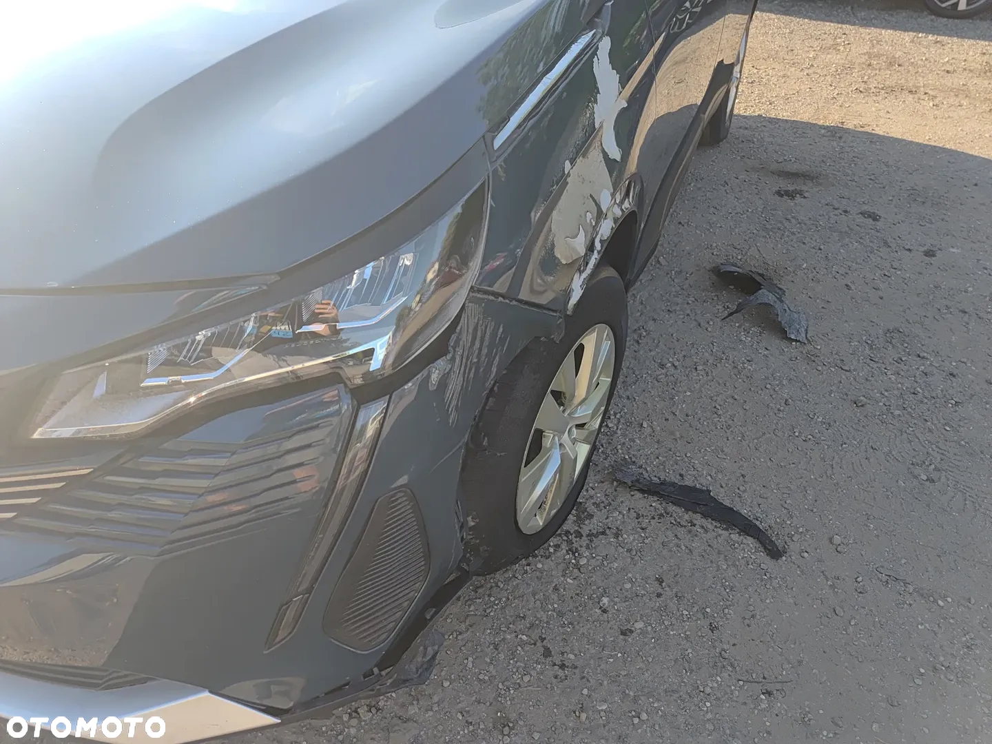 Peugeot 5008 1.2 PureTech Active S&S EAT8 - 29