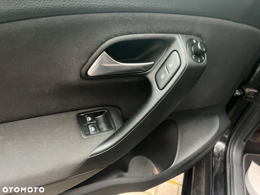 Volkswagen Polo - 5