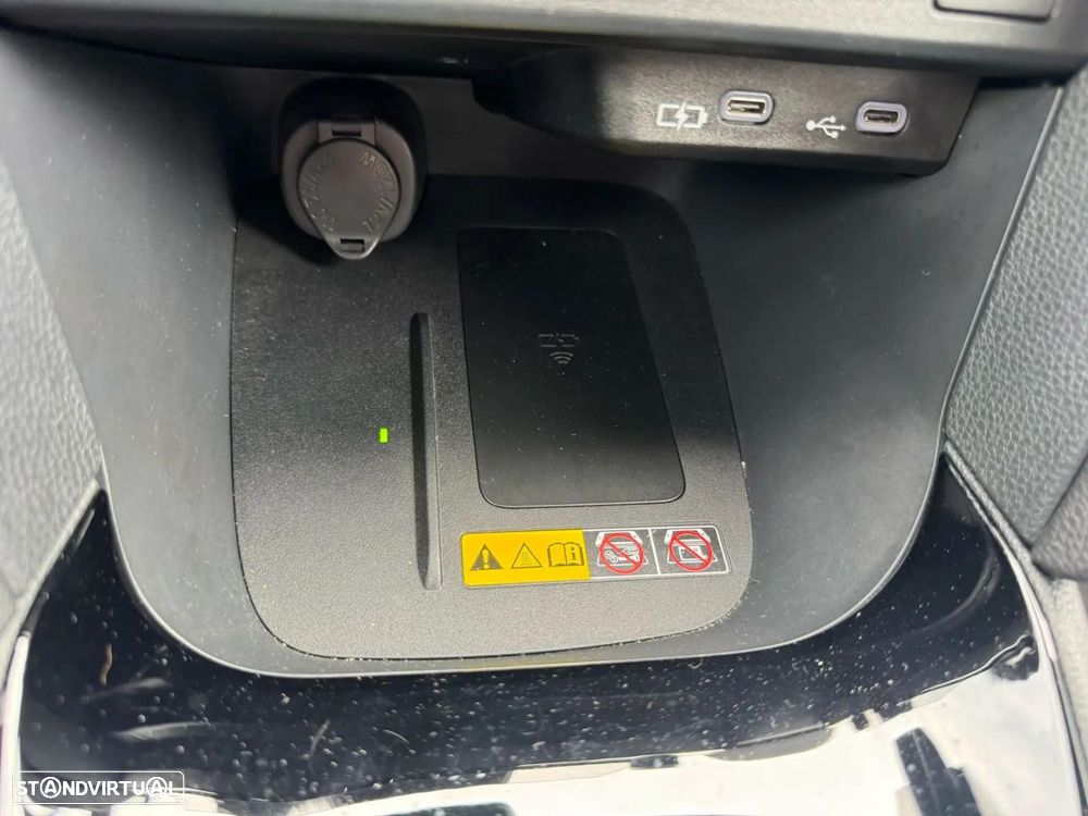 Toyota Yaris Cross 1.5 HDF Comfort Plus AWD - 33