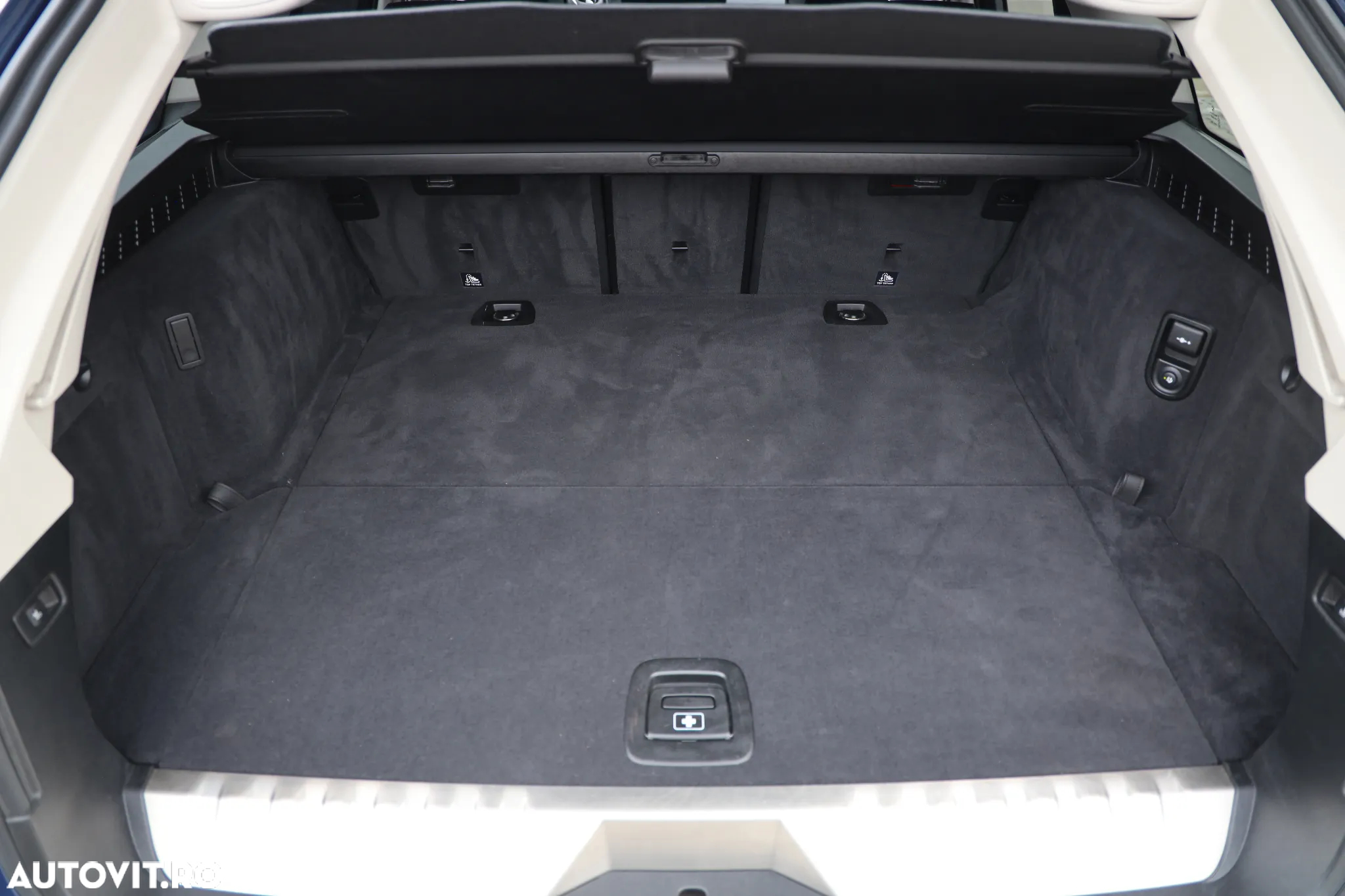 BMW Seria 5 530e xDrive Touring Aut. Luxury Line - 28