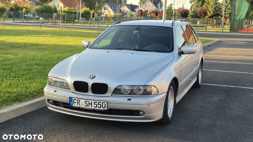 BMW Seria 5 520i - 15
