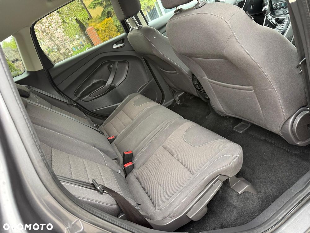 Ford Kuga - 20