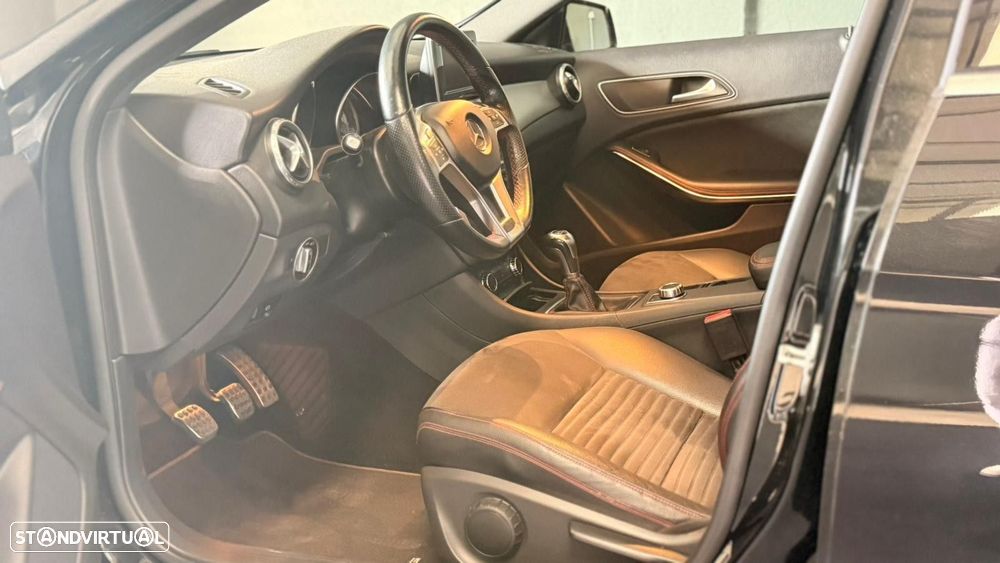 Mercedes-Benz GLA 200 CDi AMG Line - 18