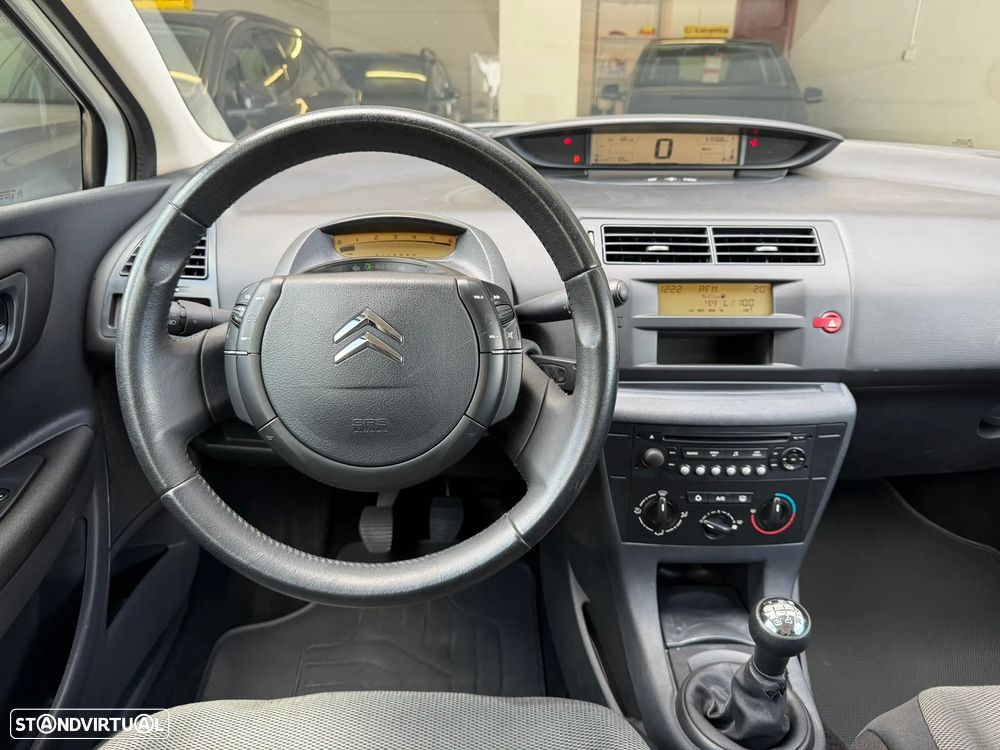 Citroën C4 1.6 HDi VTR - 18