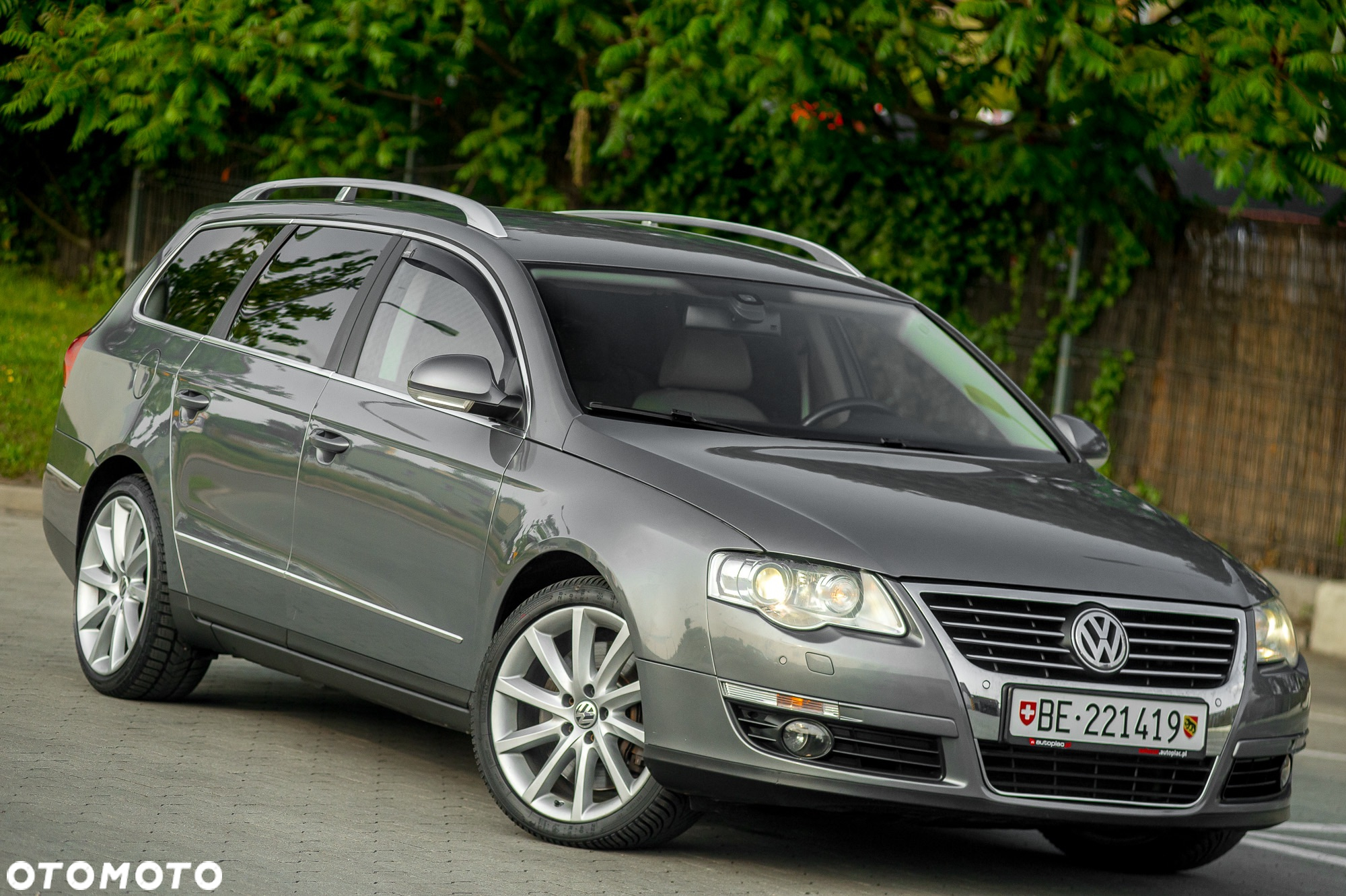 Volkswagen Passat - 8