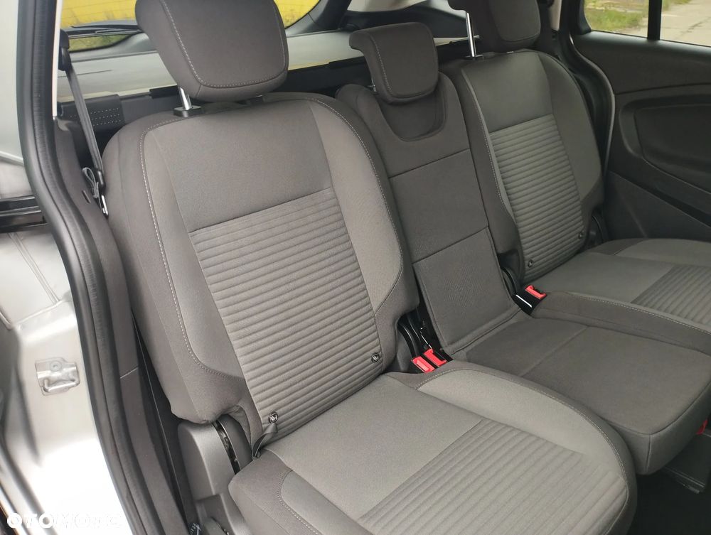 Ford Grand C-MAX - 17