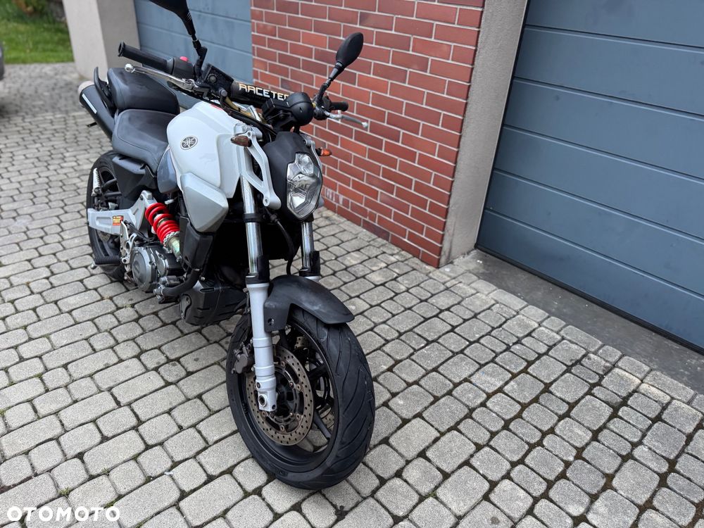 Yamaha MT - 4