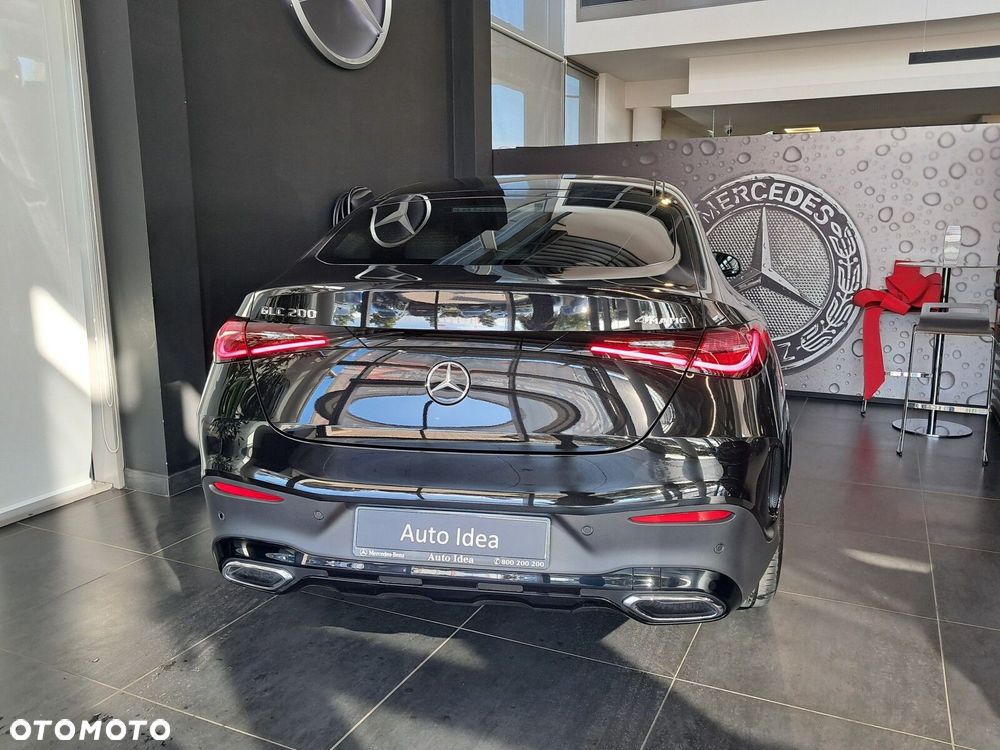 Mercedes-Benz GLC - 32