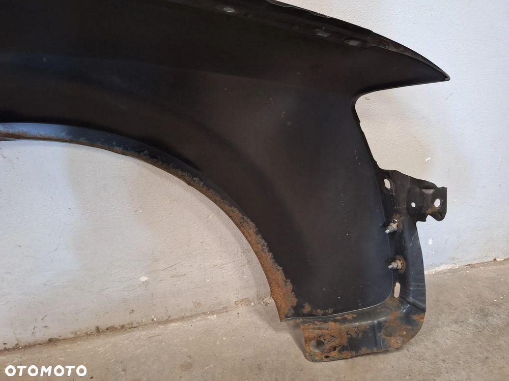 BŁOTNIK LEWY PRZÓD PRZEDNI AUDI A4 B6 LAK: LY9B NR212 - 15