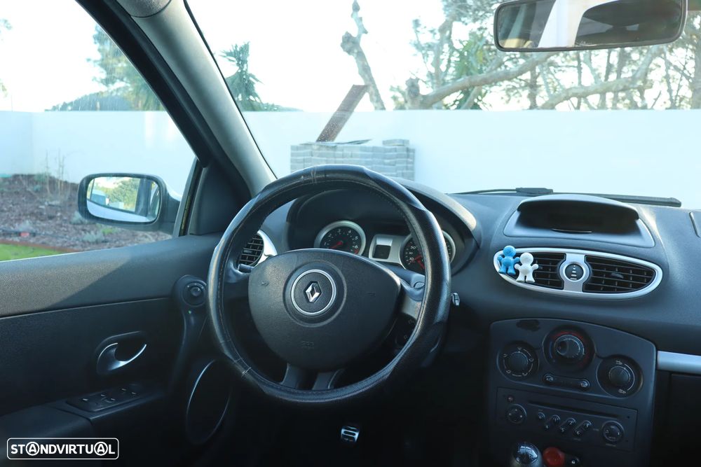 Renault Clio 1.2 16V Expression - 17