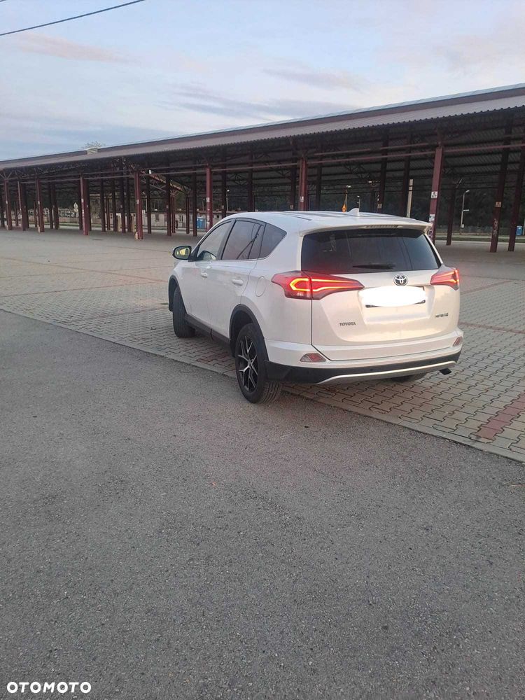 Toyota RAV4 - 3