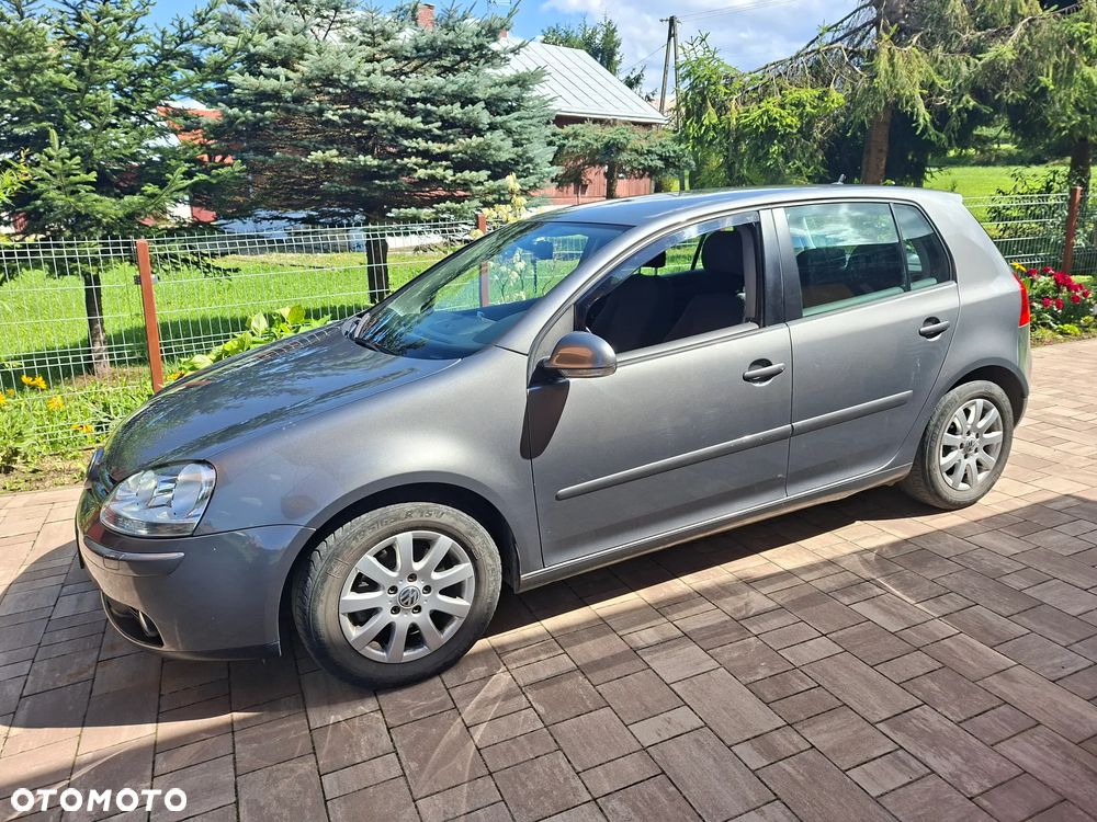 Volkswagen Golf - 2
