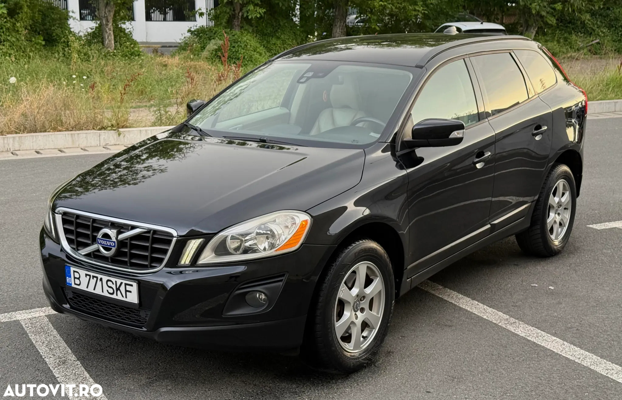 Volvo XC 60 2.4D AWD Kinetic - 2