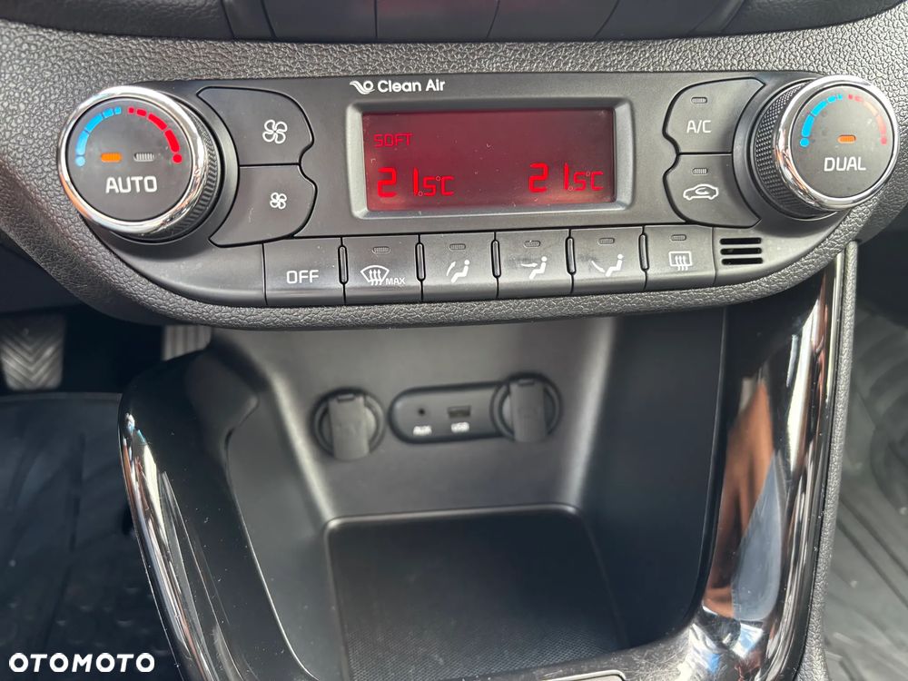 Kia Ceed 1.6 CRDi 128 ISG Platinum Edition - 26