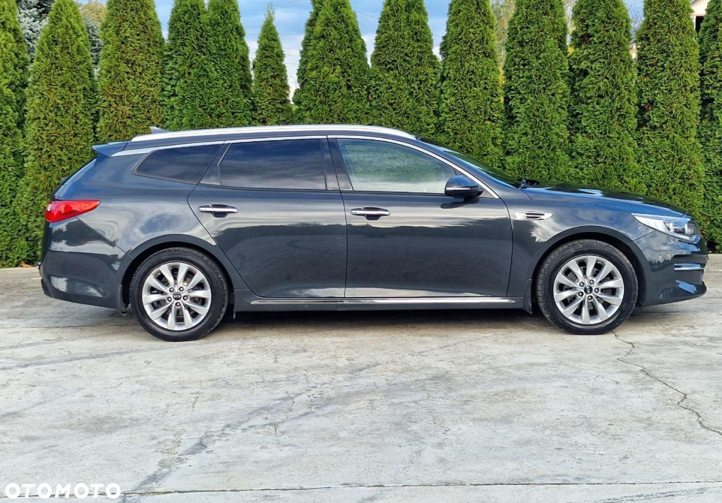 Kia Optima - 16