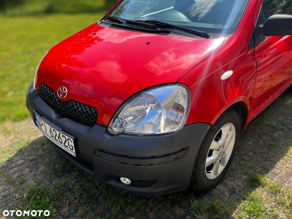 Toyota Yaris 1.0 Base - 6