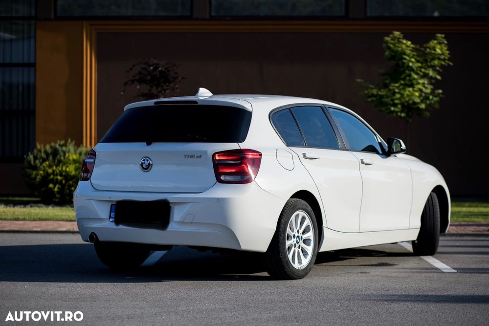 BMW Seria 1 118d - 22