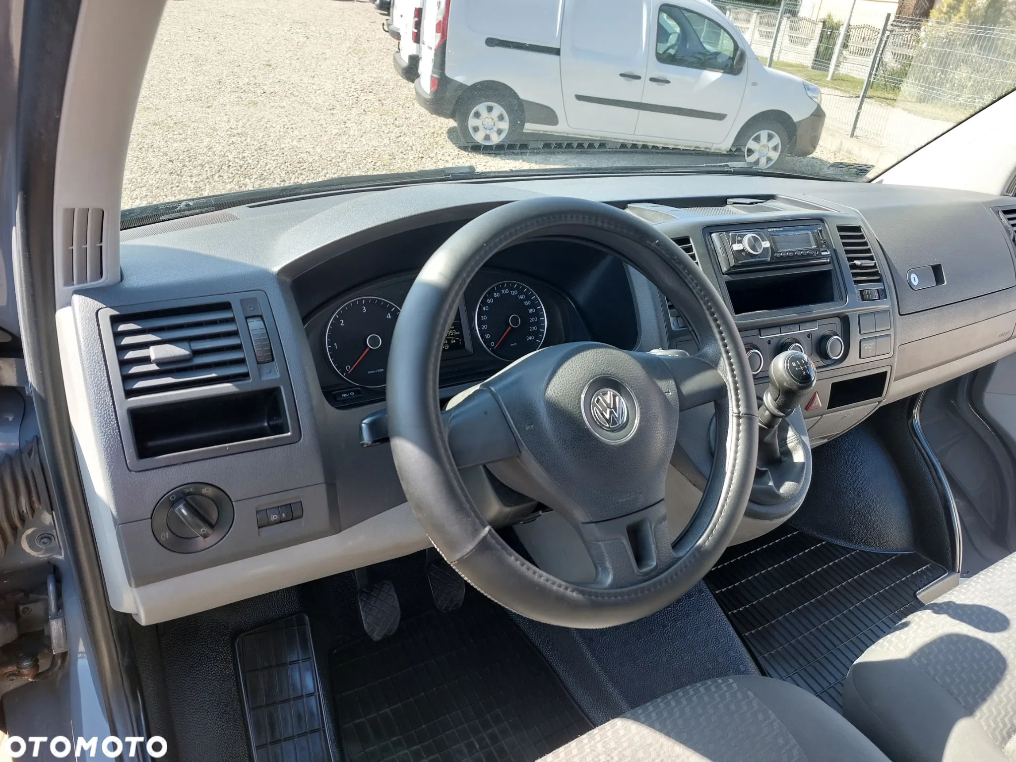 Volkswagen Transporter T5 TDI L2H1 - 14