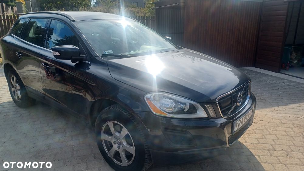 Volvo XC 60 D5 AWD Momentum - 5