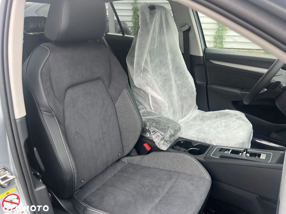 Volkswagen Golf - 13