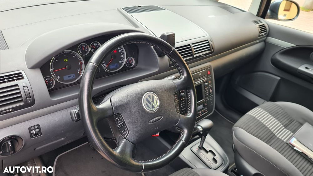 Volkswagen Sharan 1.9 TDI Automatik United - 37