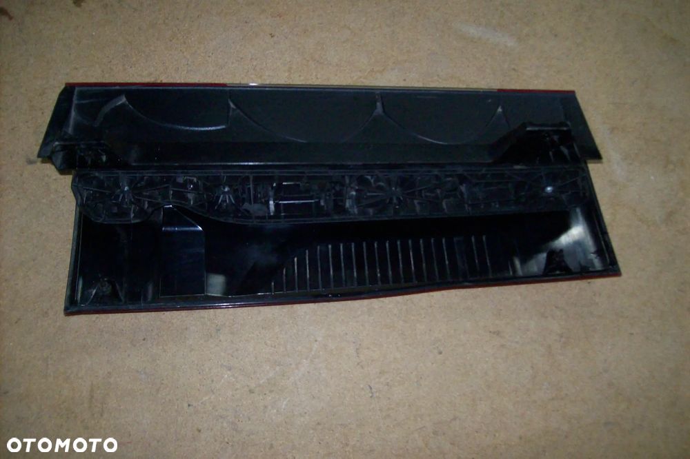 lampa tylna lewa mercedes sprinter 907 - 6