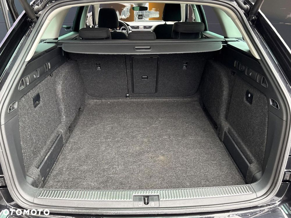 Skoda Superb 2.0 TDI SCR Ambition - 17