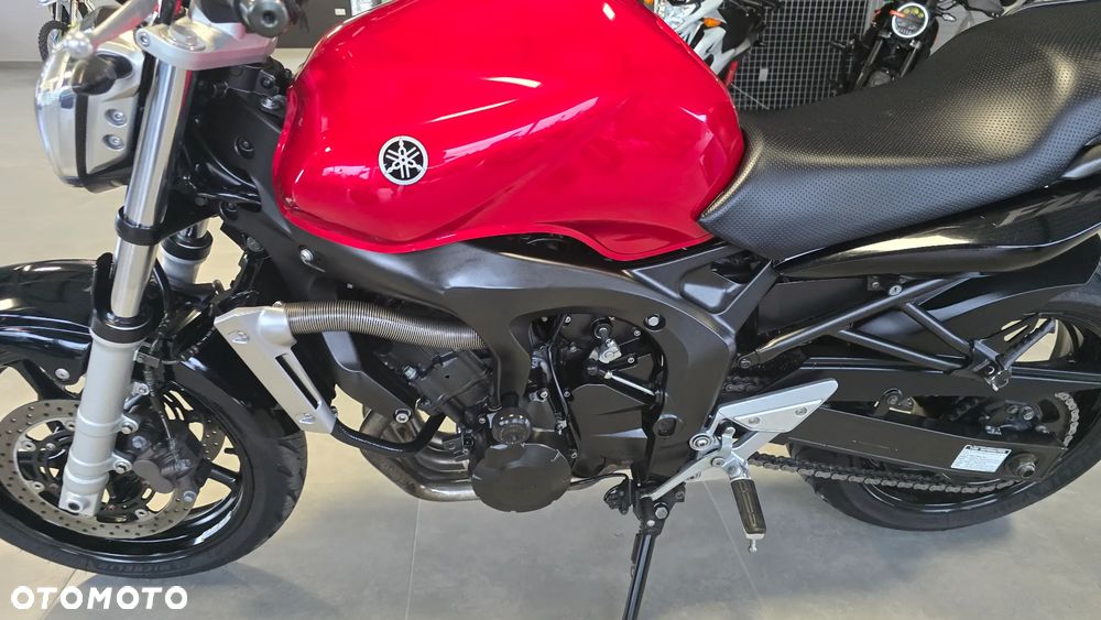 Yamaha FZ6 - 12