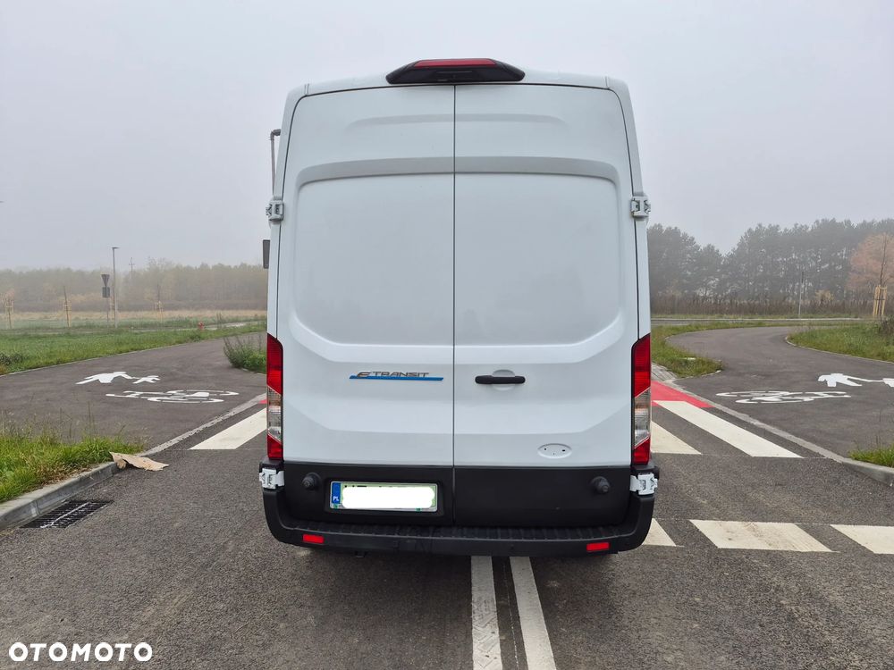 Ford E-TRANSIT Salon PL L3H3 - 5