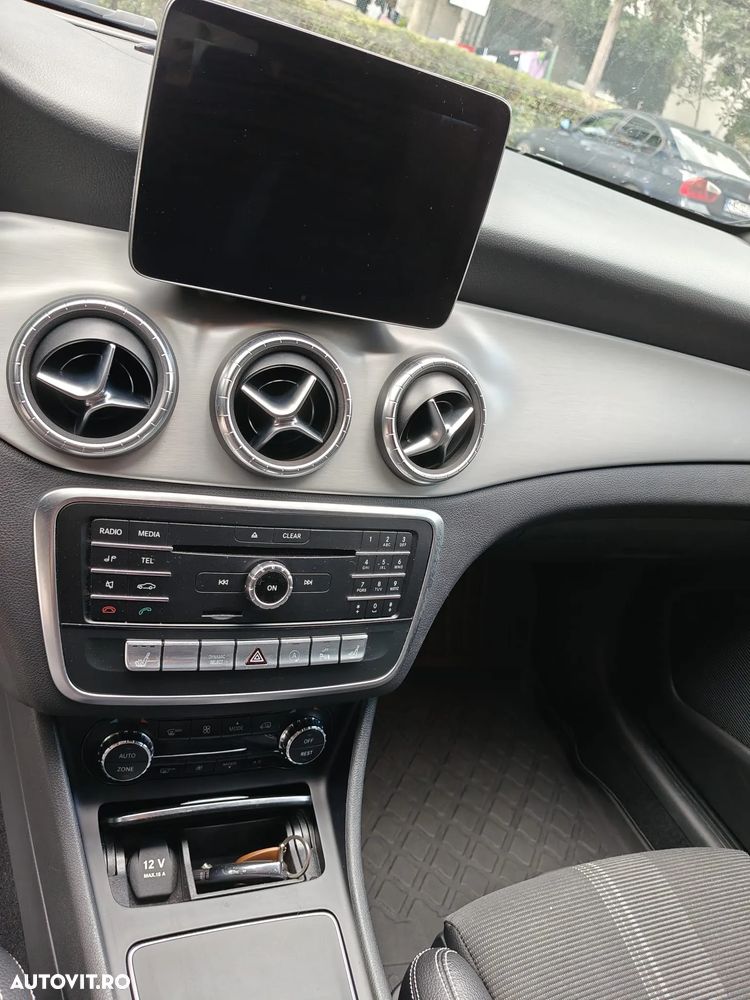 Mercedes-Benz CLA 200 d 4MATIC Aut. - 4