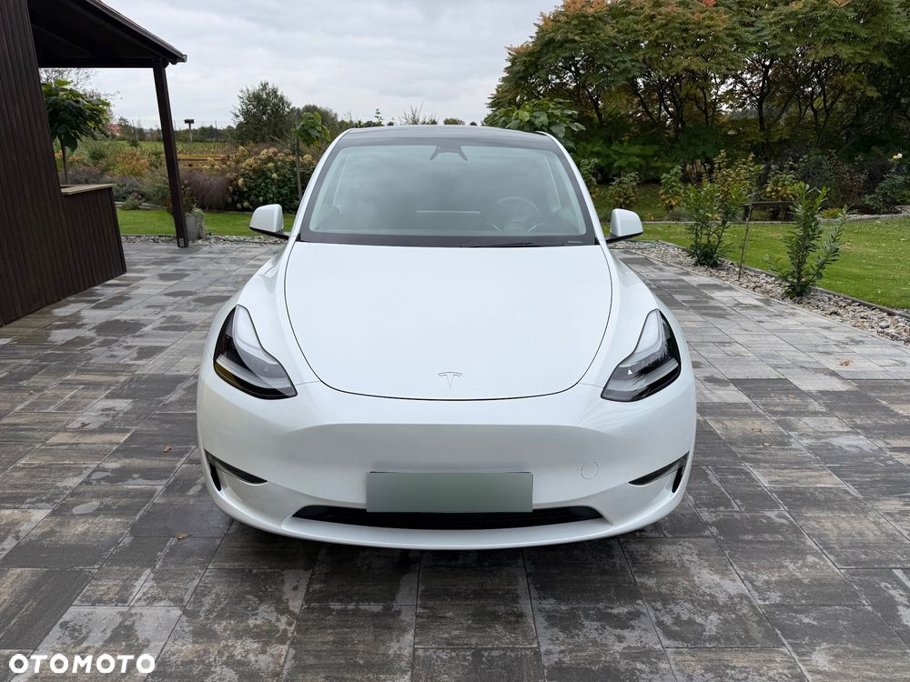 Tesla Y Long Range AWD - 2