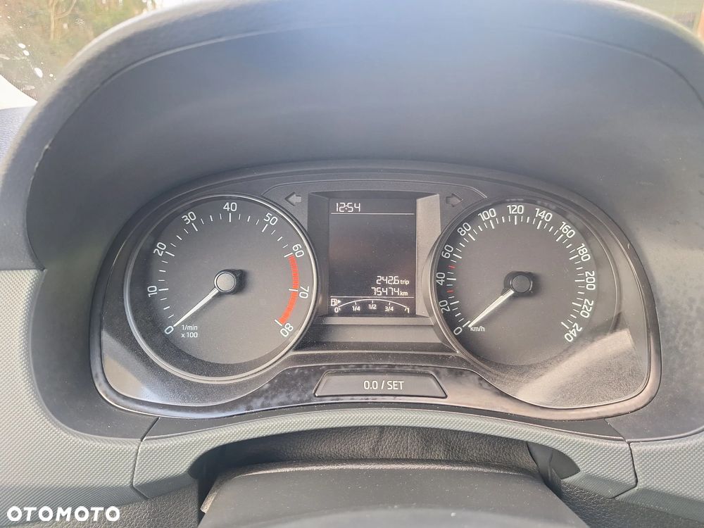 Skoda Fabia 1.0 MPI Cool Edition - 12