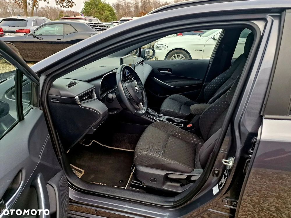 Toyota Corolla 1.8 Business Edition - 15