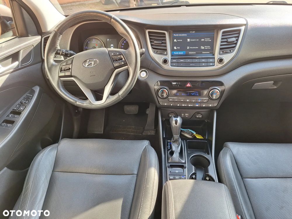 Hyundai Tucson blue 1.7 CRDi 2WD DCT Premium - 18