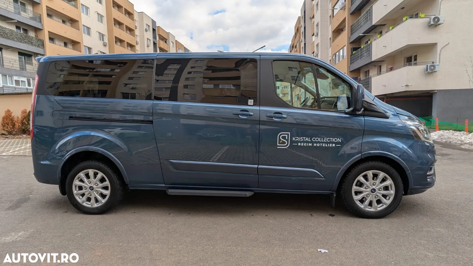 Ford Tourneo Custom Bus 320 2.0 EcoBlue 185 CP L2H1 Titanium X Aut. - 18