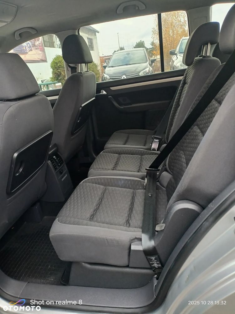 Volkswagen Touran 2.0 TDI Trendline DSG - 7