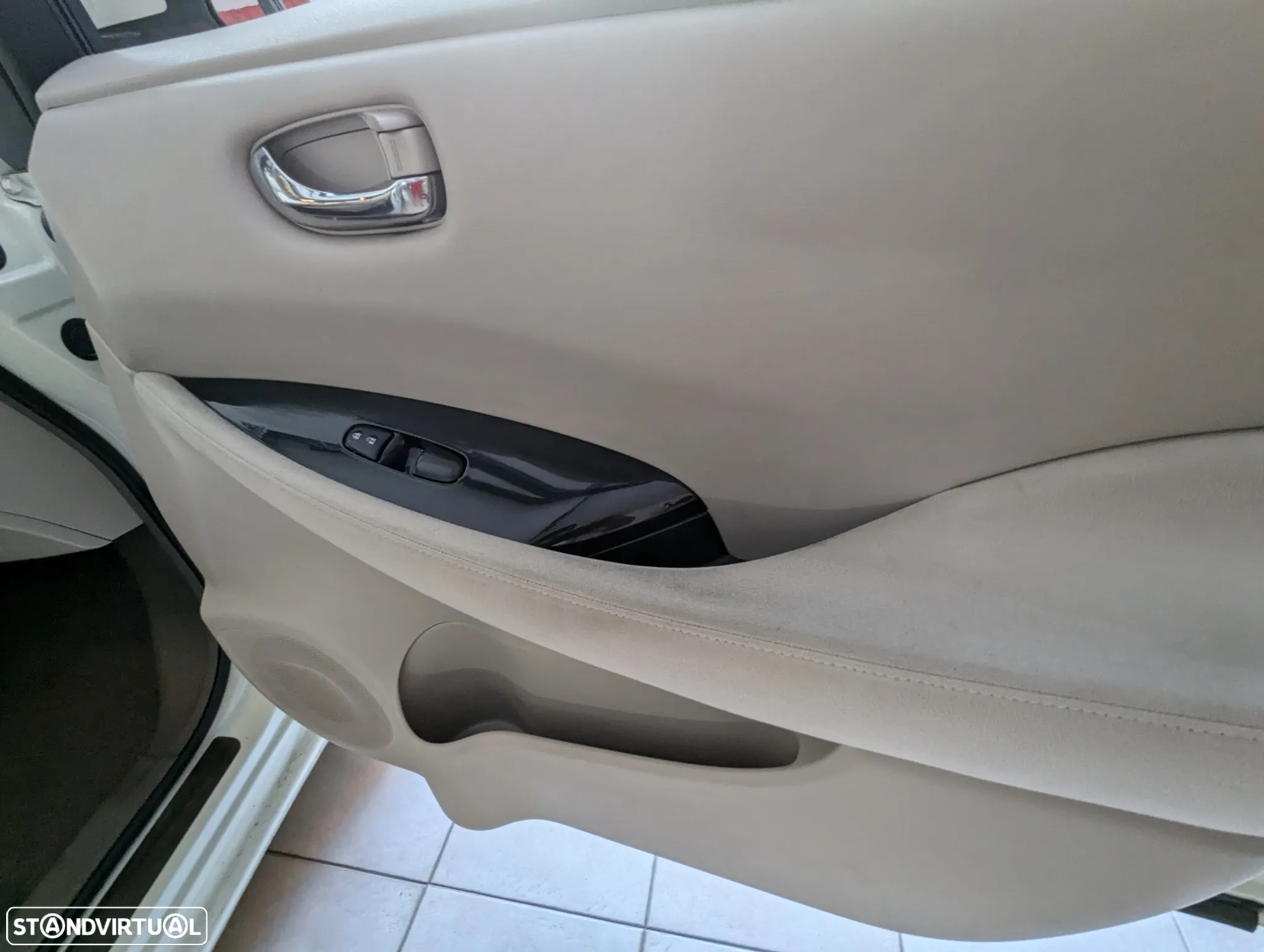 Nissan Leaf 24 kWh (c/ Bateria) Acenta - 6