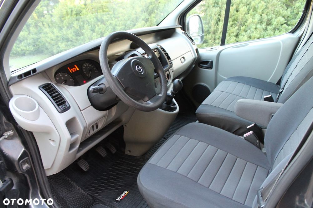 Opel Vivaro - 15