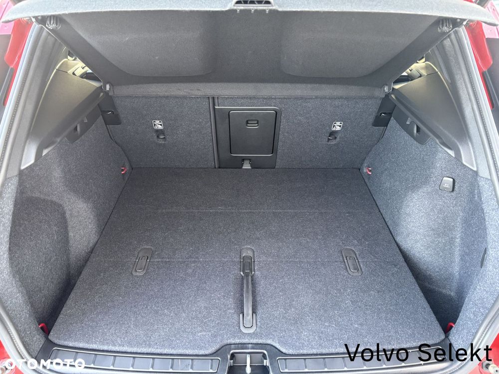 Volvo XC 40 - 25