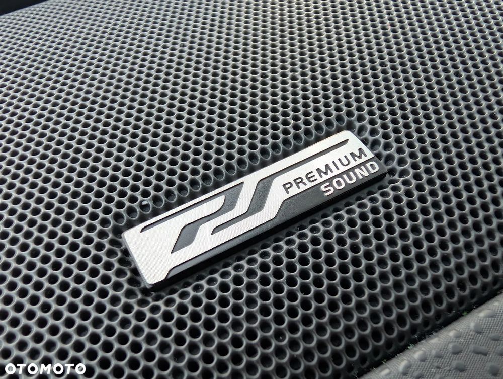 Volvo C30 D4 R-Design - 28