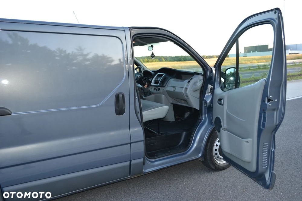 Opel Vivaro - 18
