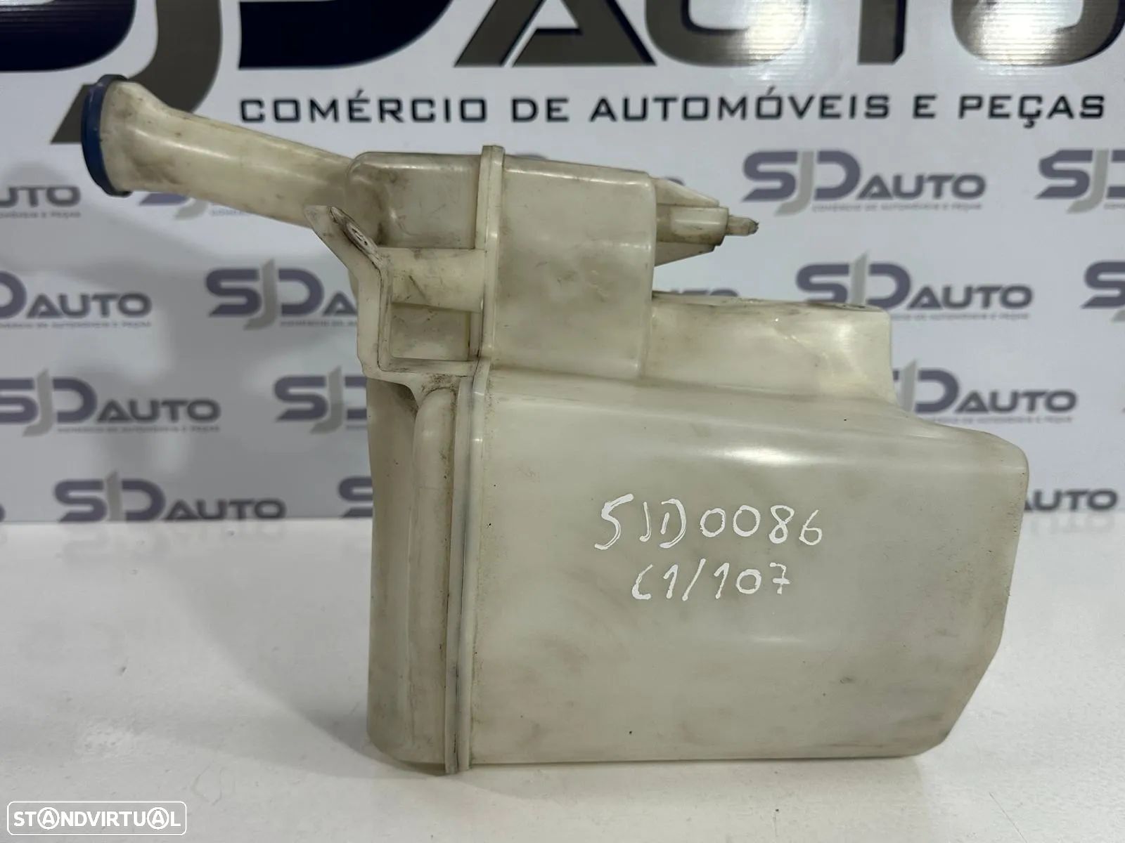 Reservatório Água Limpa Vidros - Peugeot 107 / Citroen C1 / Toyota Aygo - 1