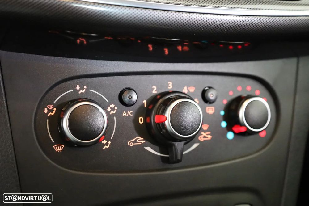 Dacia Logan MCV 0.9 TCe Stepway - 26