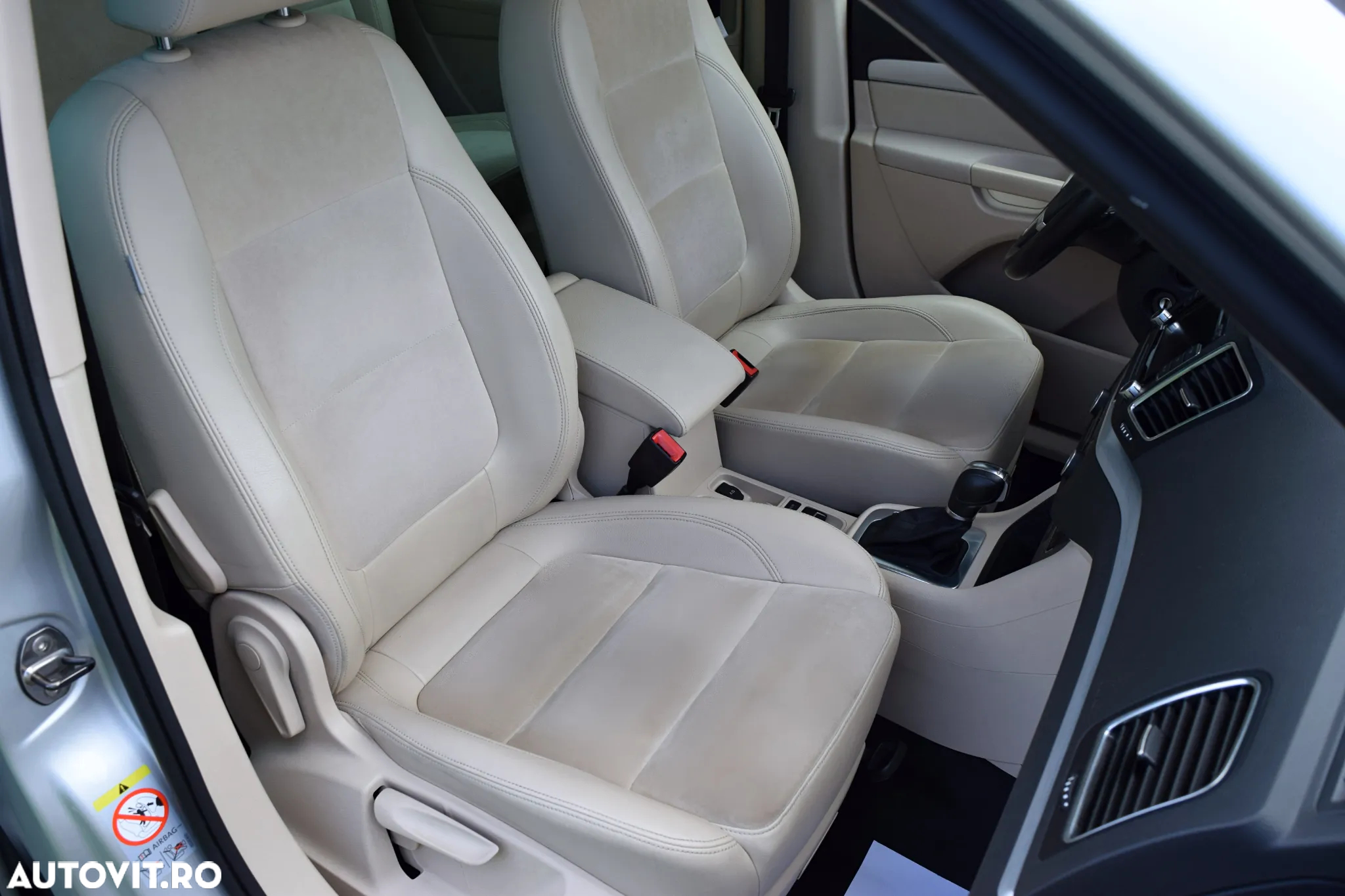 Volkswagen Sharan 2.0 TDI DSG Highline - 9