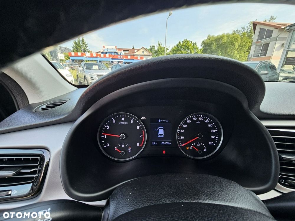 Kia Rio 1.0 T-GDI 100 Dream-Team Edition - 26