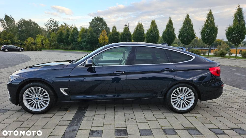 BMW Seria 3 320d Luxury Line - 2