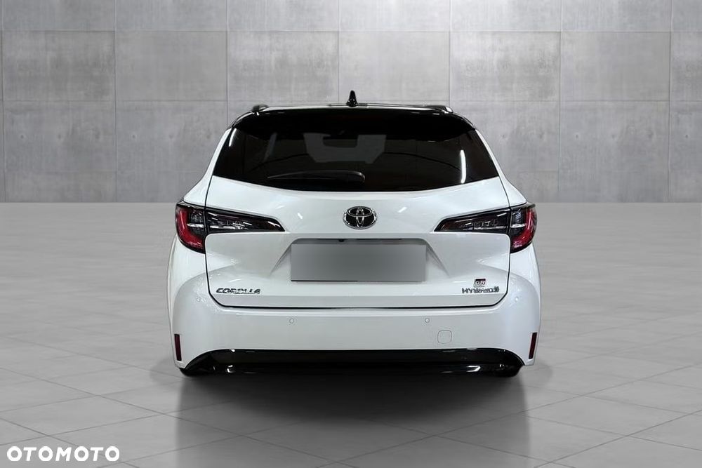 Toyota Corolla 1.8 Hybrid Team Deutschland - 7