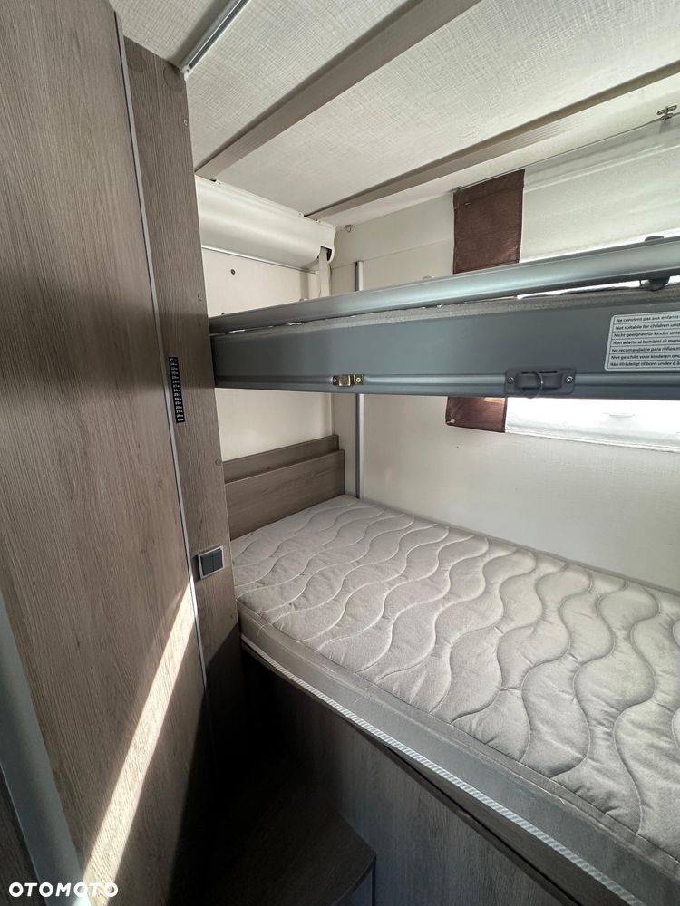 Ford CHAUSSON 720 Titanium Premium - 25