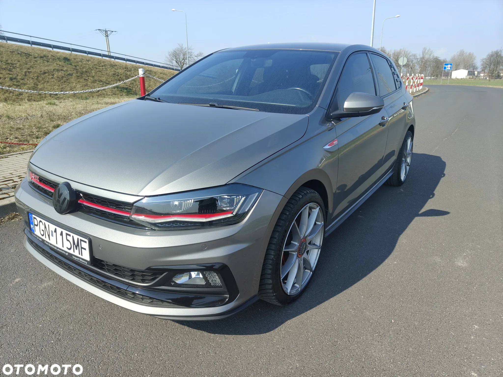 Volkswagen Polo 2.0 TSI DSG OPF GTI - 29