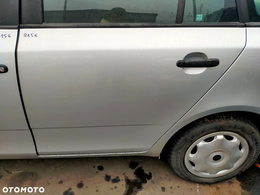 Skoda Fabia II Drzwi Tył Tylne Lewe Kombi Kolor 9156 - 1